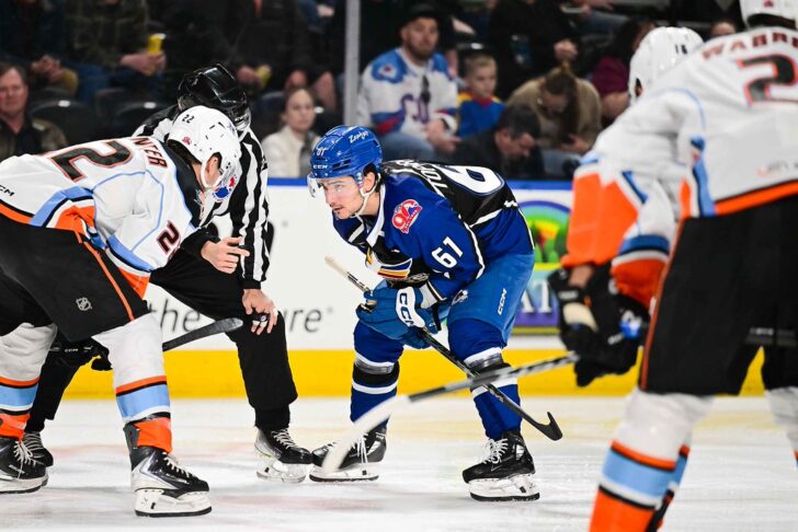 Luke Toporowksi faces off against the San Diego Gulls.
